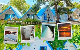 Tria Maria Cottage