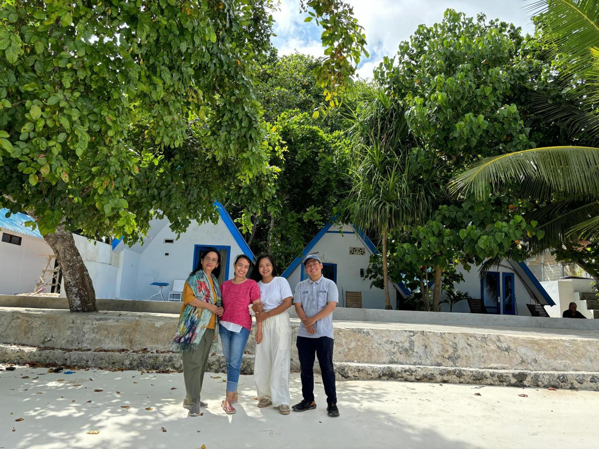 Tria Maria Cottage Ngurbloat Exterior photo
