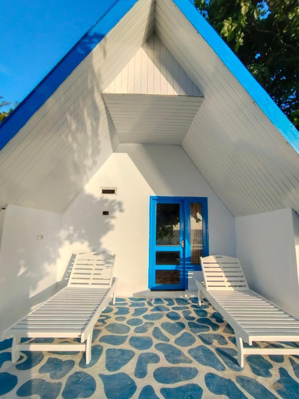 Tria Maria Cottage Ngurbloat Exterior photo