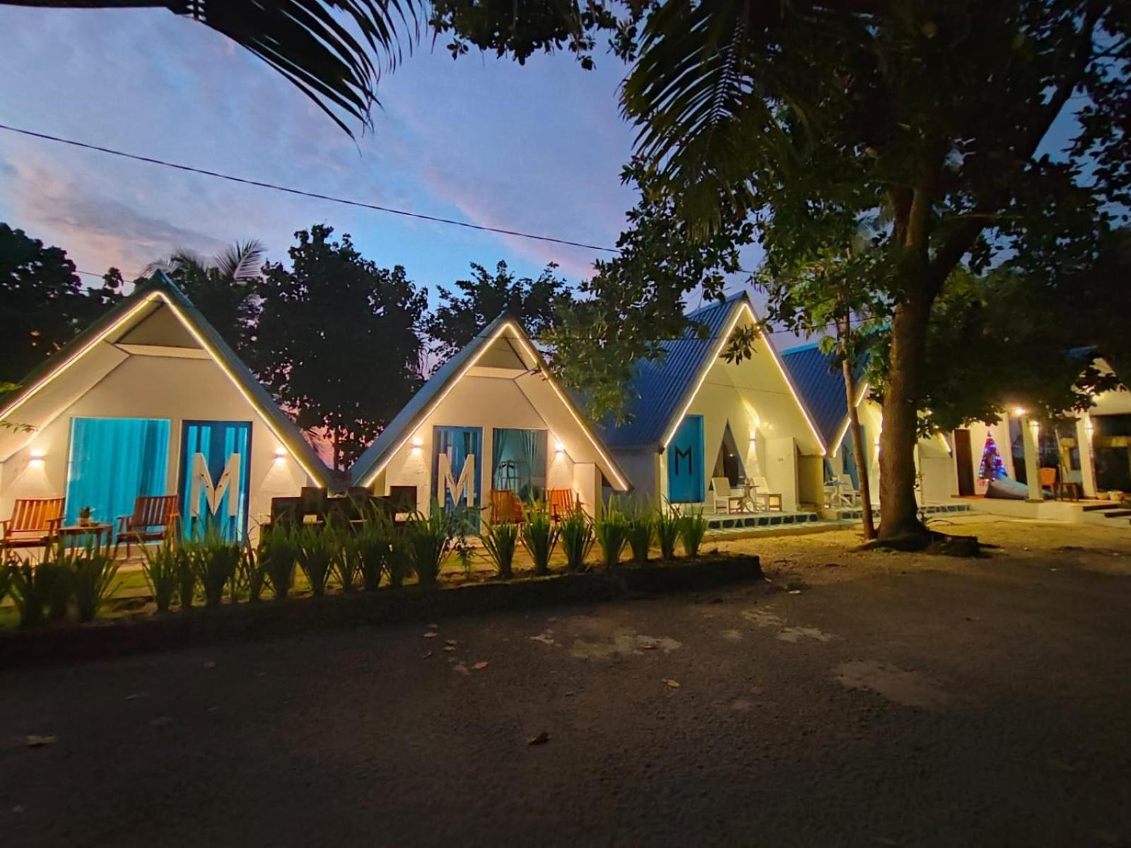 Tria Maria Cottage Ngurbloat Exterior photo
